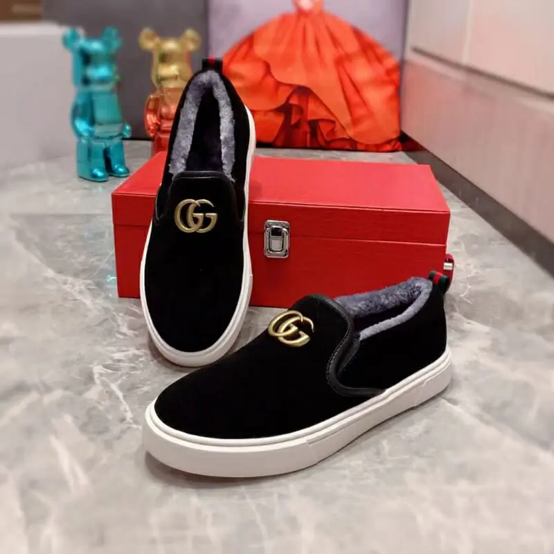 gucci decontractees chaussures pour homme s_12576604